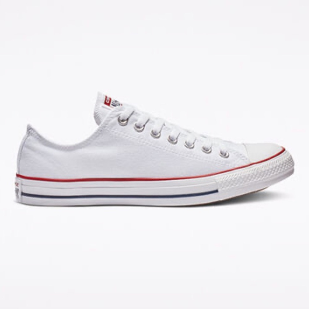 Chuck Taylor All Star Classic White - barely worn!